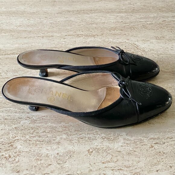Vintage Chanel CC Bow Cap Toe Mule Kitten Heels - Picture 3 of 9